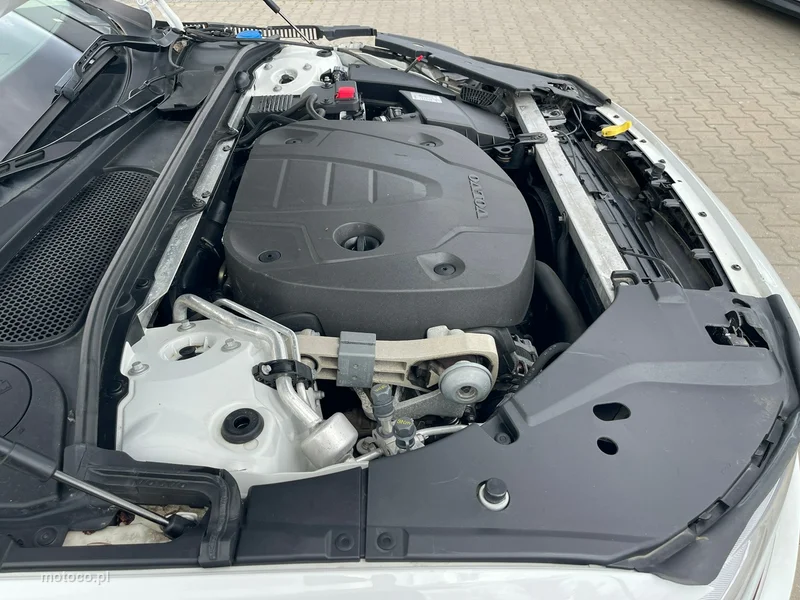 Volvo V90 Cross Country 18