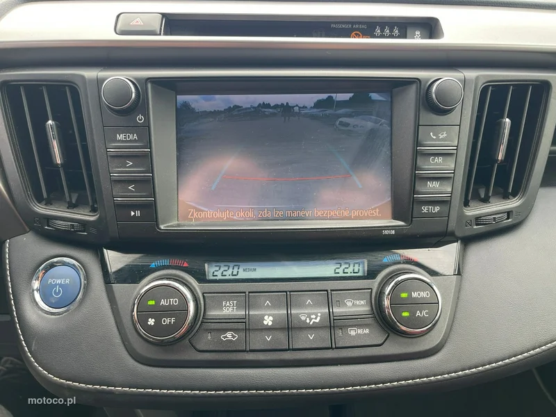 Toyota RAV 4 XA40 12