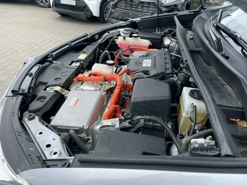 Toyota RAV 4 XA40 16