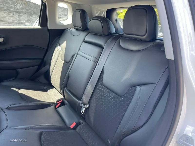 Jeep Compass 11