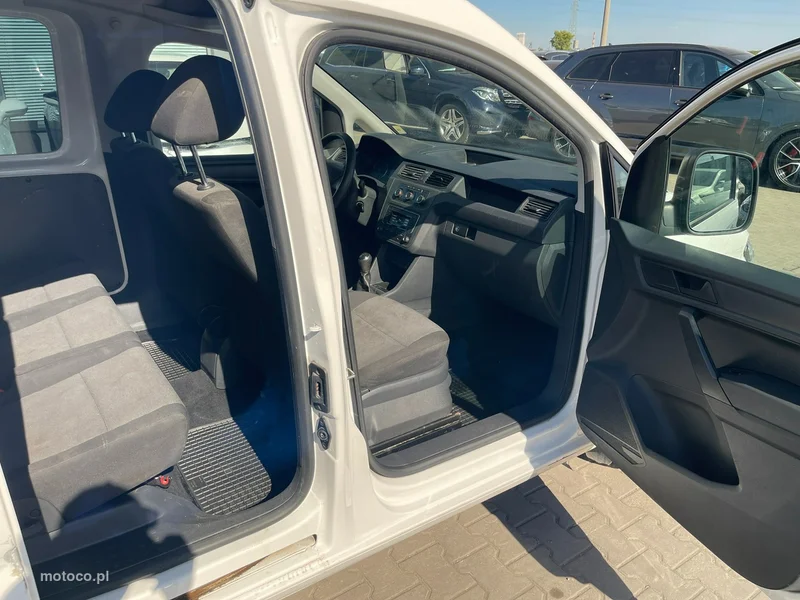 Volkswagen Caddy IV 6