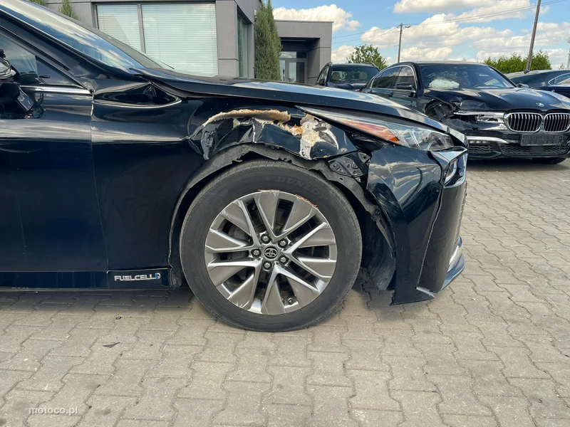 Toyota Mirai 4