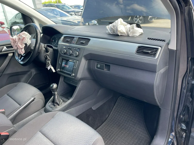 Volkswagen Caddy IV 8