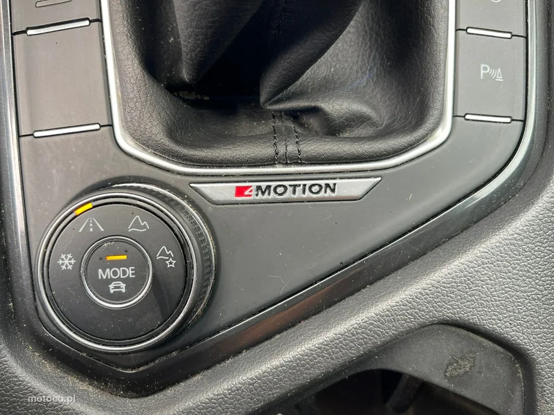 Volkswagen Tiguan AD 12