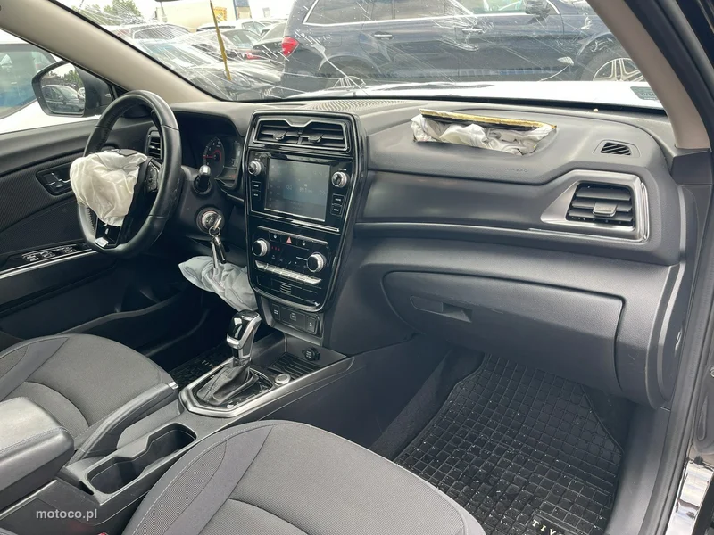 Ssangyong Tivoli Grand 8