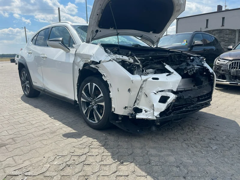 Lexus UX 3