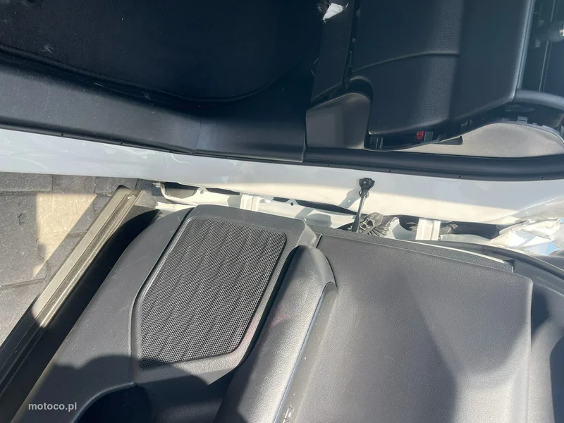Lexus UX 5
