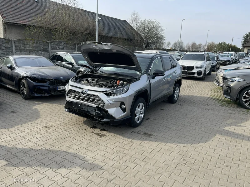 Toyota RAV 4 XA50 3