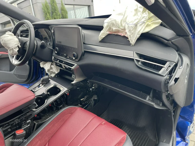 Lexus RX 8