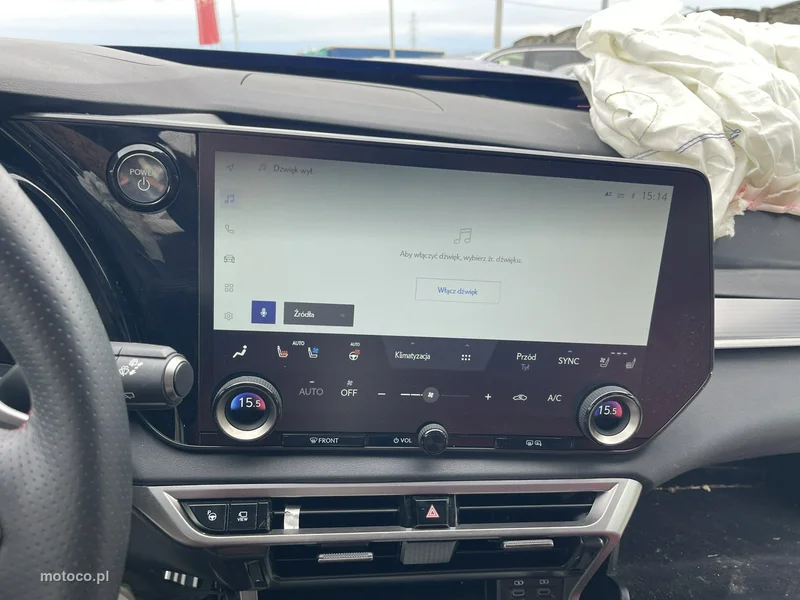 Lexus RX 9