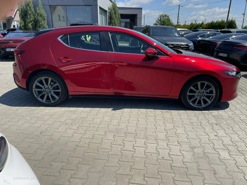 Mazda 3 4