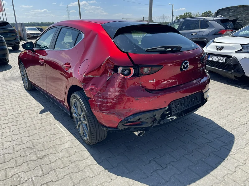 Mazda 3 6