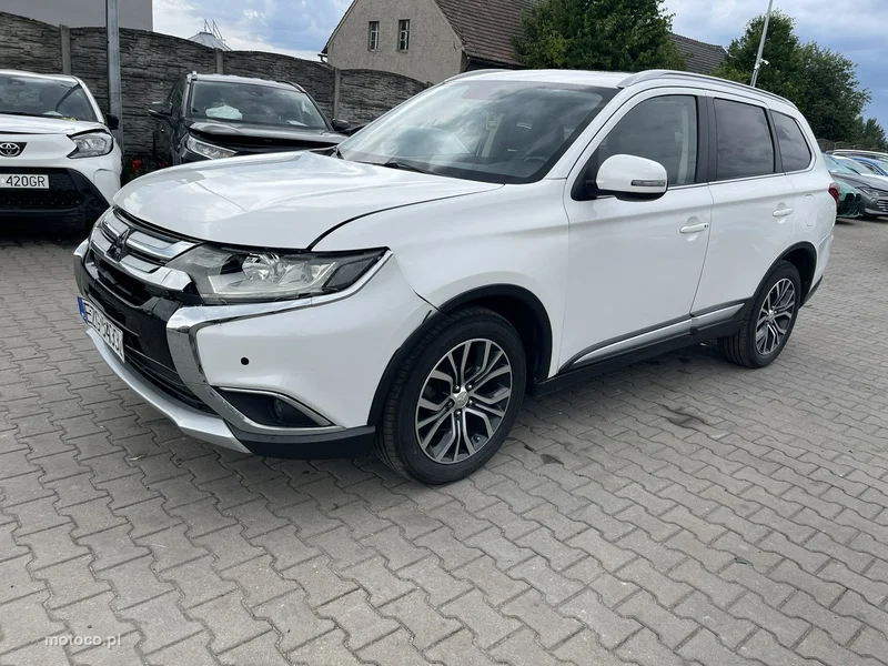 Mitsubishi Outlander 2