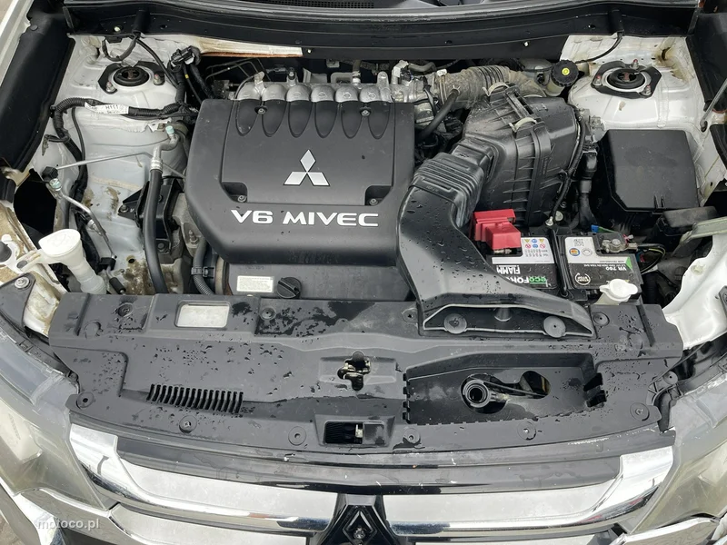 Mitsubishi Outlander 13