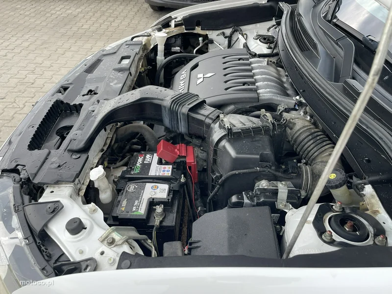 Mitsubishi Outlander 15