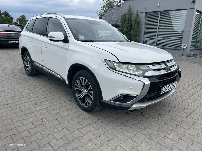 Mitsubishi Outlander 3