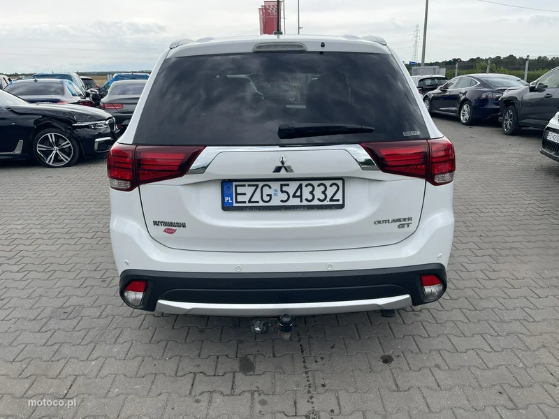 Mitsubishi Outlander 5