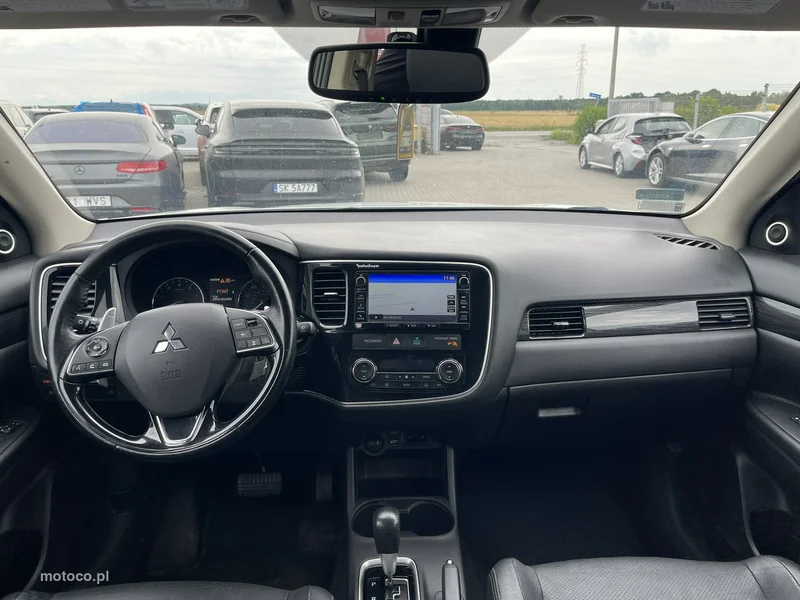 Mitsubishi Outlander 7