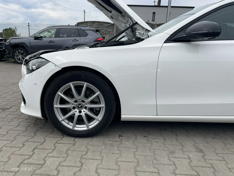Mercedes-Benz Klasa C W206 C 220 6