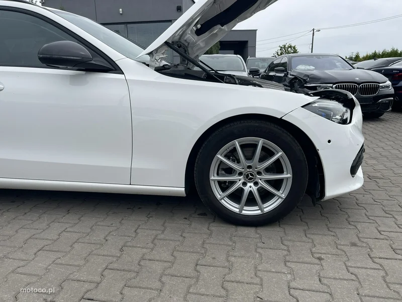 Mercedes-Benz Klasa C W206 C 220 7