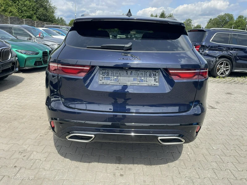 Jaguar F-Pace 3