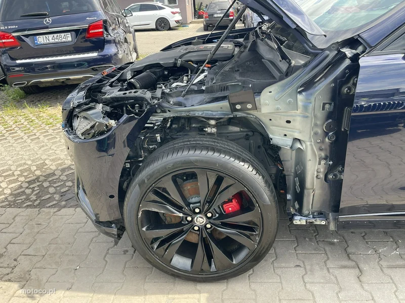 Jaguar F-Pace 7