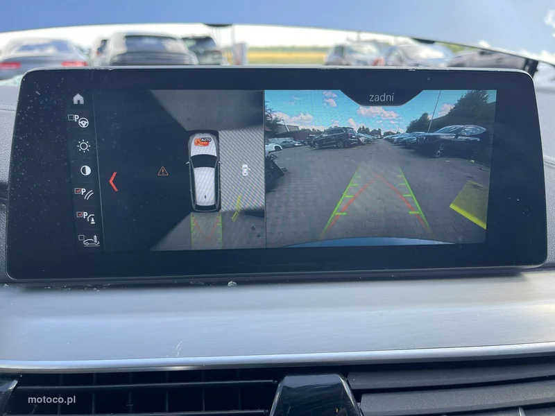BMW Seria 5 G30 540 11