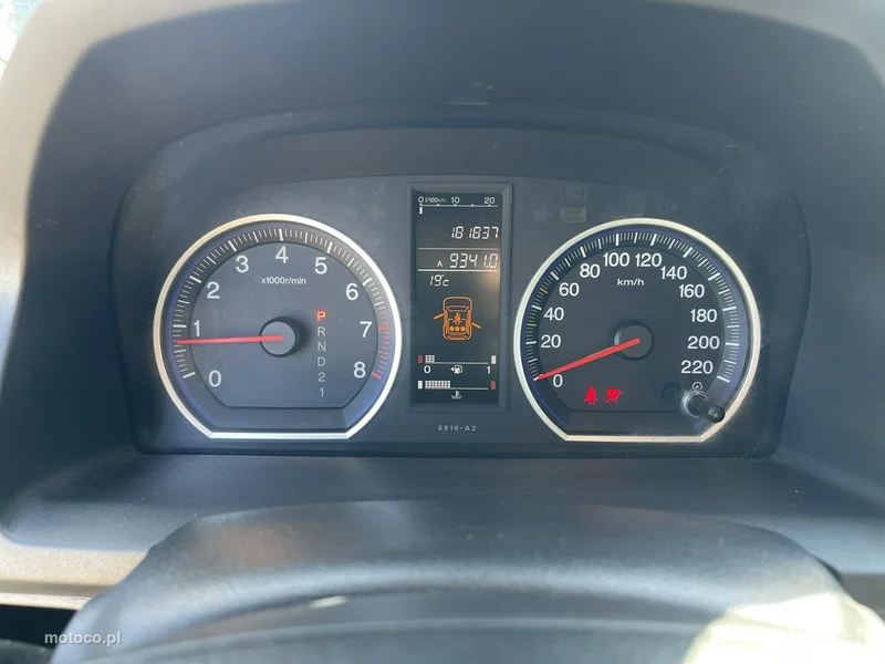 Honda CR-V 8