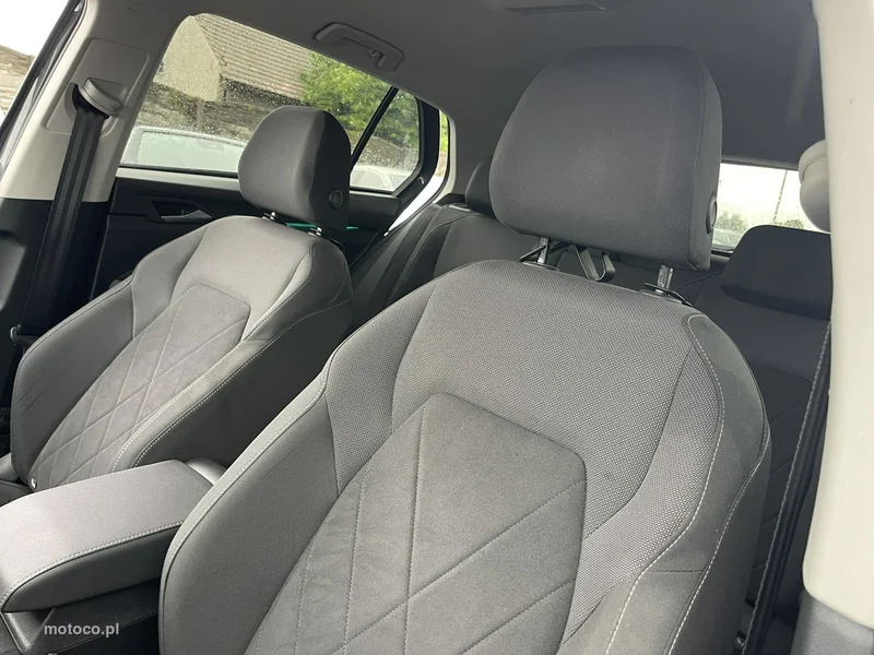 Volkswagen Golf VIII 16