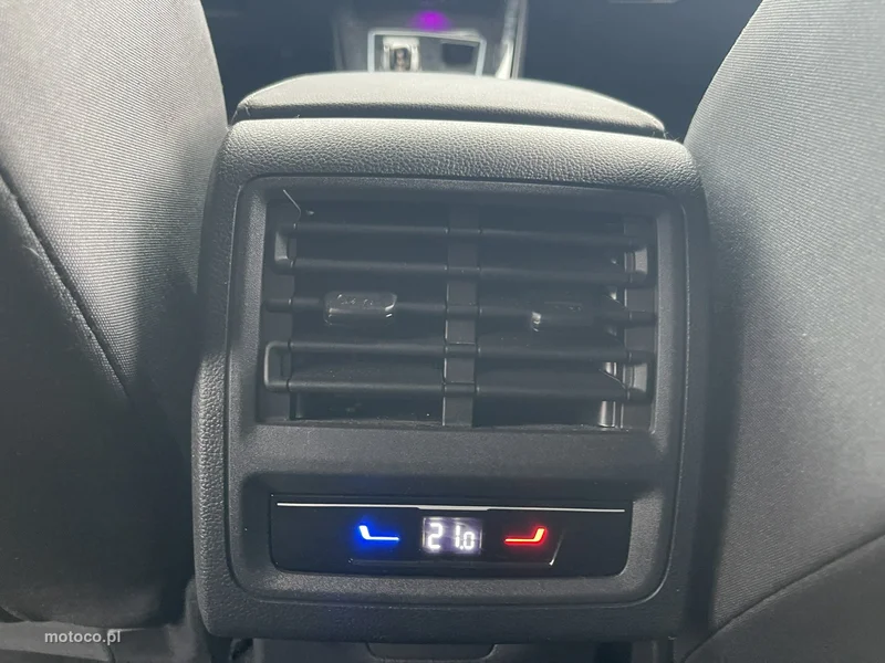 Volkswagen Golf VIII 19