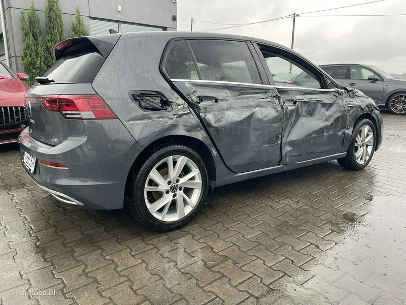 Volkswagen Golf VIII 8