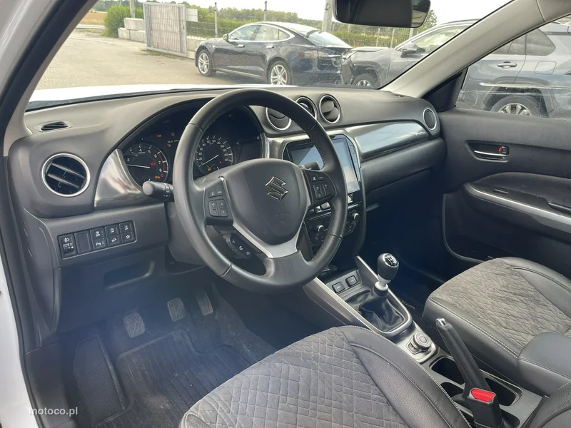 Suzuki Vitara 6