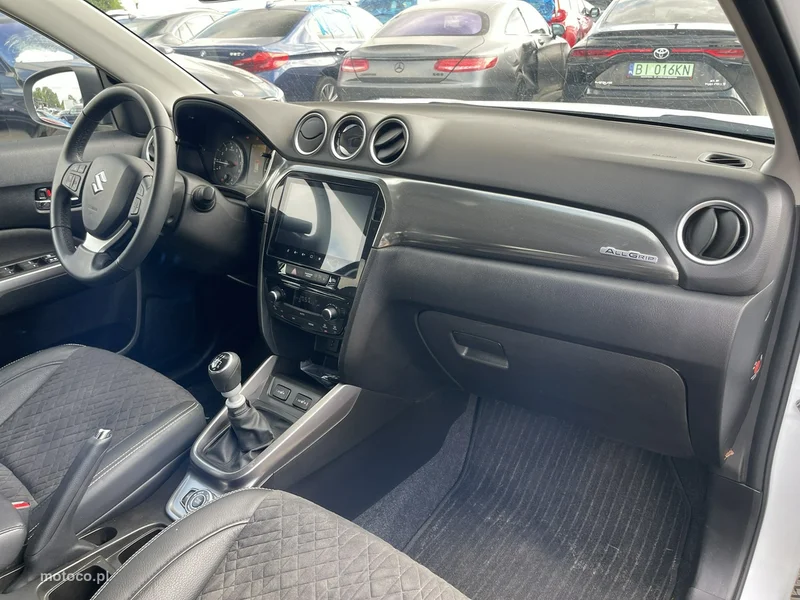 Suzuki Vitara 8