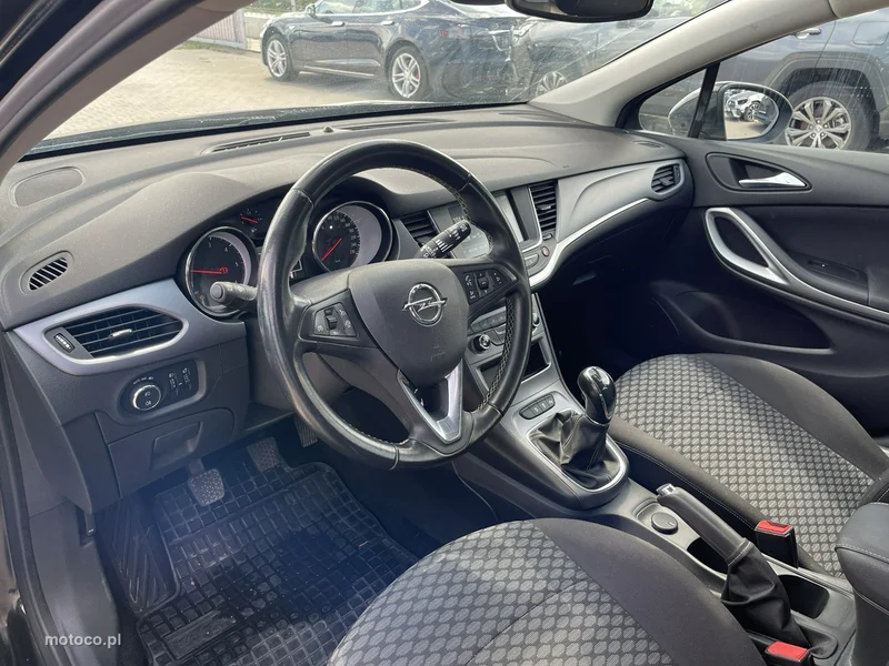 Opel Astra K 8