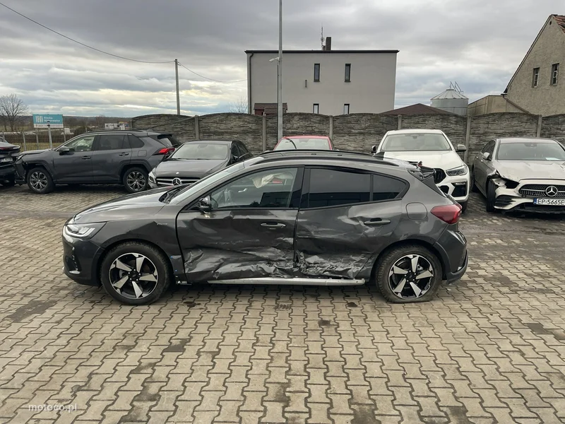 Ford Focus IV 3