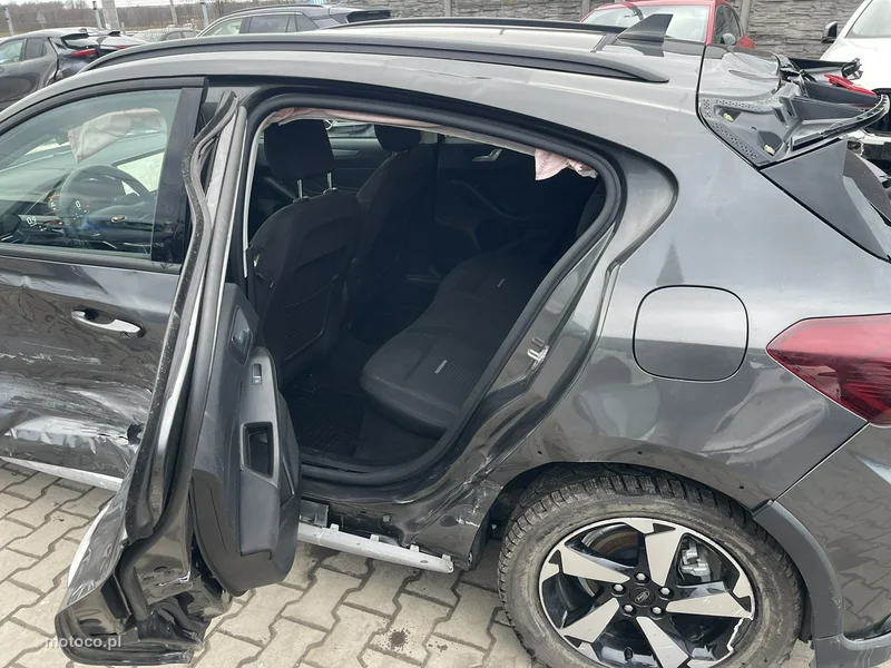 Ford Focus IV 5
