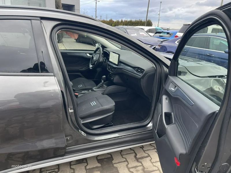 Ford Focus IV 7