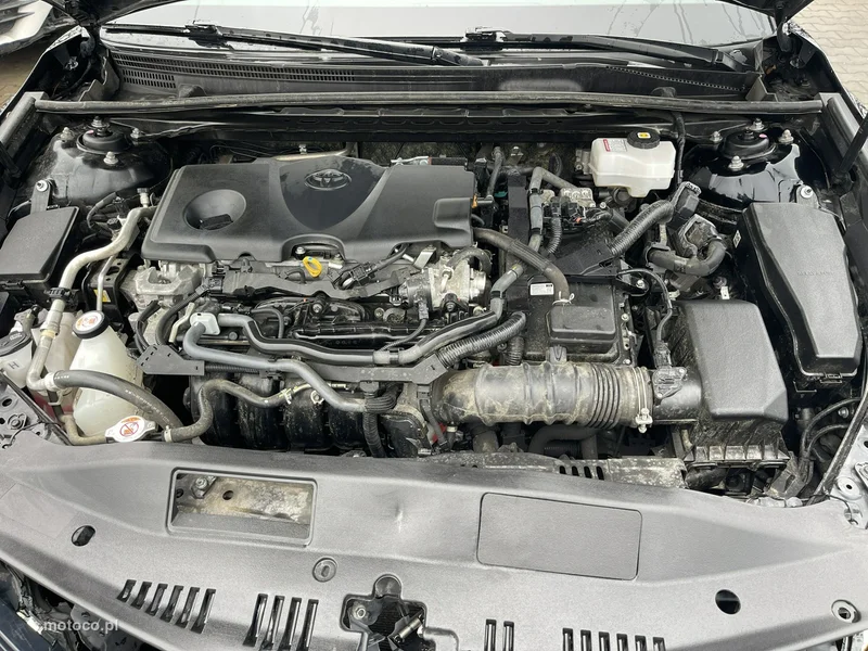 Toyota Camry XV70 16