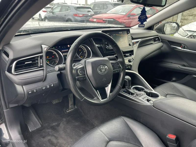 Toyota Camry XV70 10