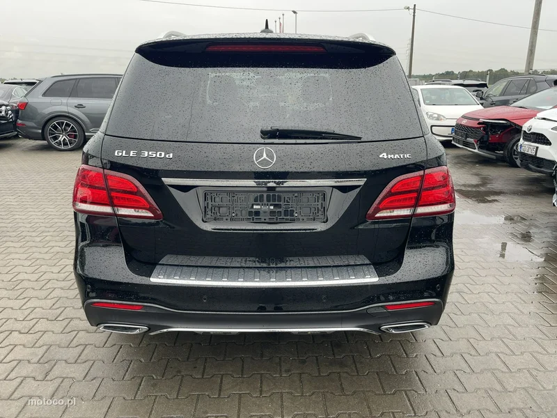 Mercedes-Benz GLE W166 GLE 350 2