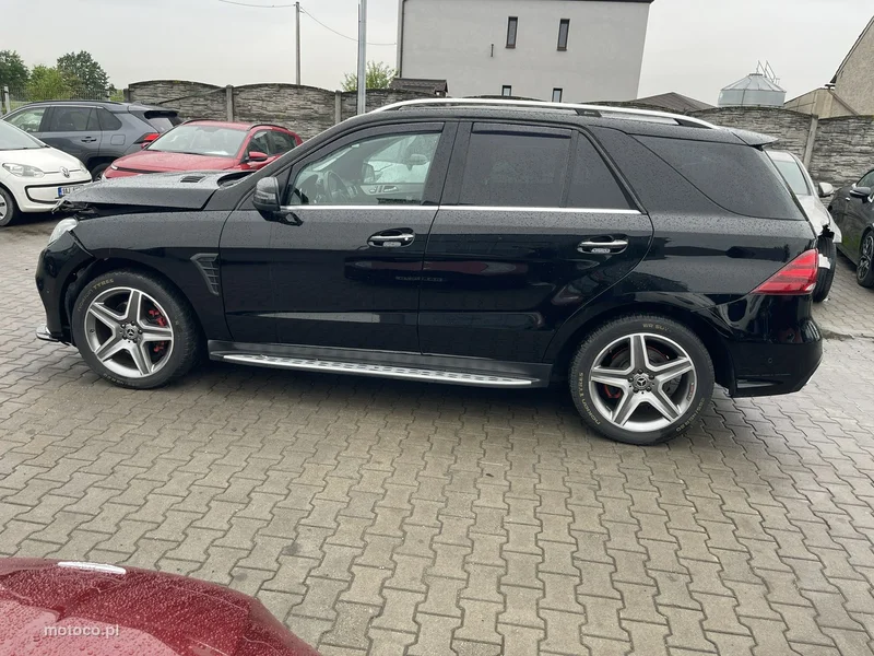 Mercedes-Benz GLE W166 GLE 350 3