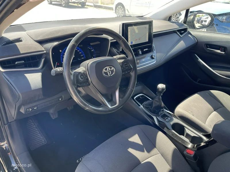 Toyota Corolla E210 9