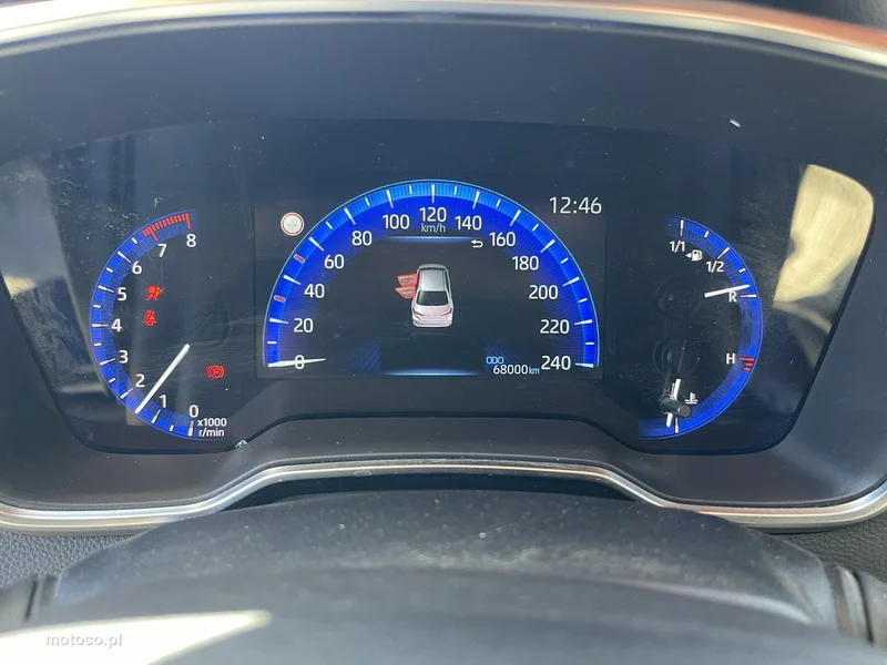 Toyota Corolla E210 10