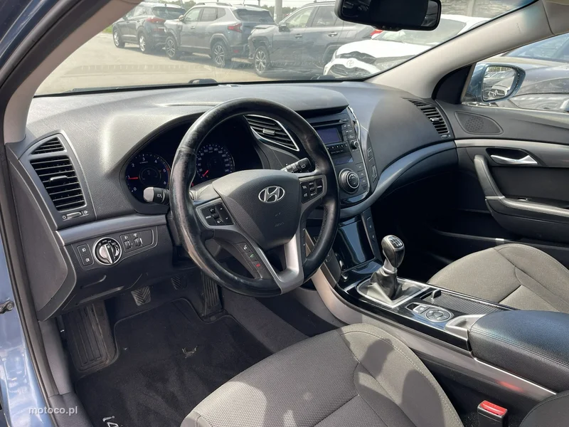 Hyundai i40 10
