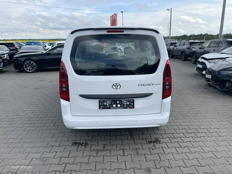 Toyota Proace City Verso 3
