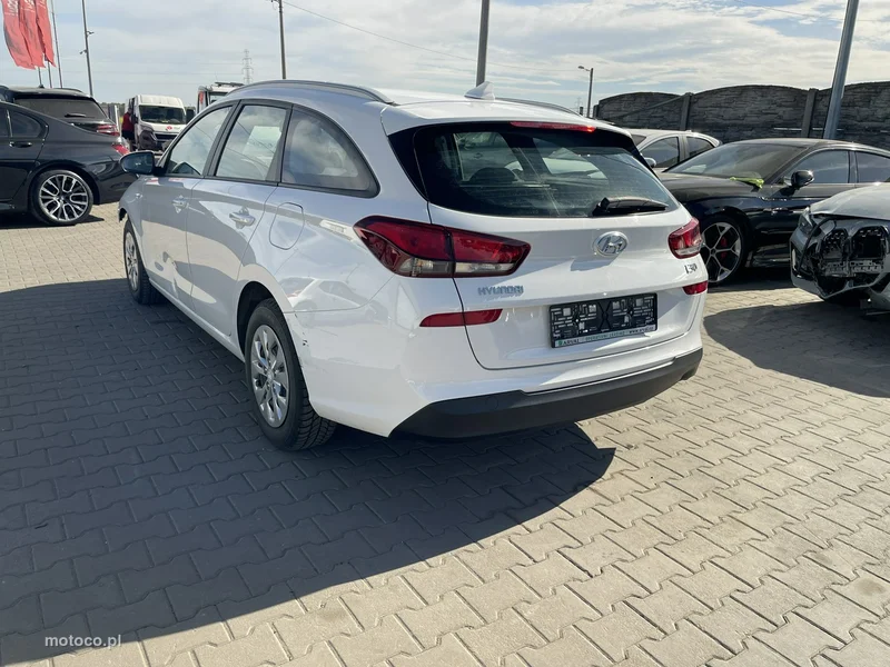 Hyundai i30 4