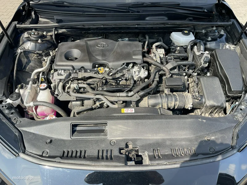 Toyota Camry XV70 19
