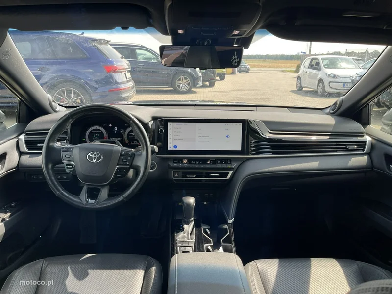 Toyota Camry XV70 10