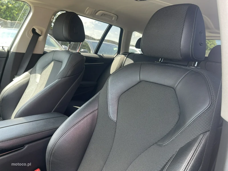 BMW Seria 5 G30 520 11