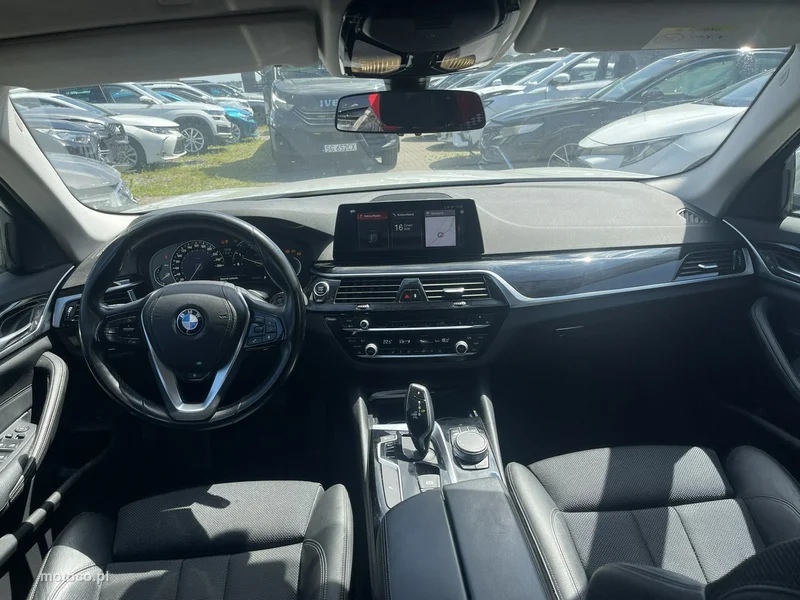BMW Seria 5 G30 520 14